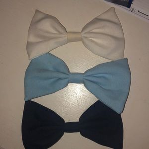 Three set of hair bows
